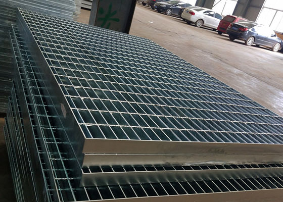 화학 공장을 위한 미끄러짐 방지를 문지르는 ISO9001 투스 프로파일 보도 메쉬