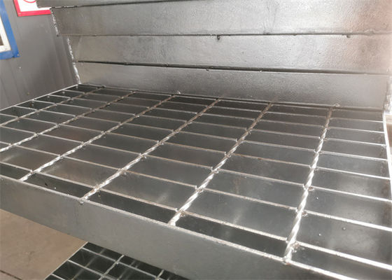 경기장 배수를 위한 미끄러짐 방지 저탄소강 격자 플레이트 65x5mm