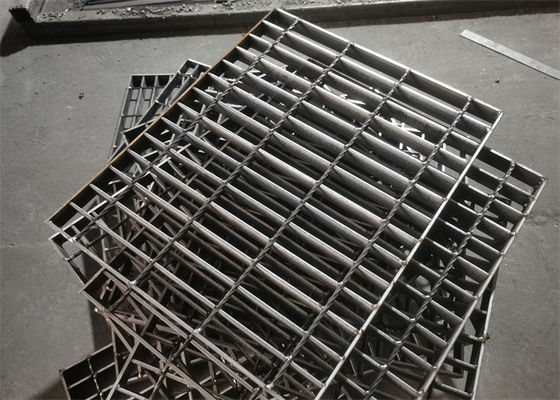 자동차 워시 플랫폼 스틸 그레이팅 번호판 50x4 Mm 부식 저항성