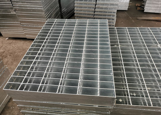 1000mm*300mm 용융 아연 도금 강철 계단 보도 용접 강철 격자