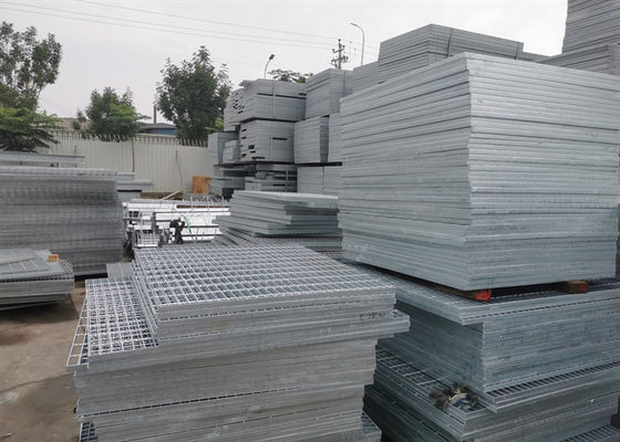 공장 뜨거운 판매 쉬운 임명 배수장치 채널을 위한 직류 전기를 통한 용접된 강철 격자판