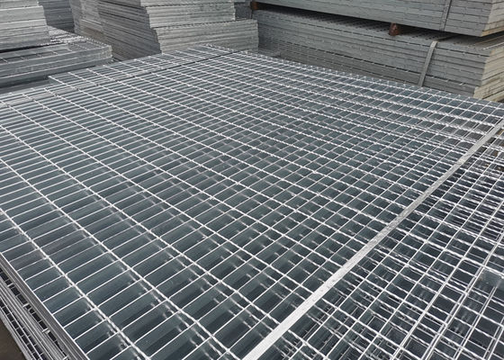 용접된 동력화차 직류 전기로 자극된 플랫폼 스틸 그레이팅 밀리미터 길이 언론 1000명